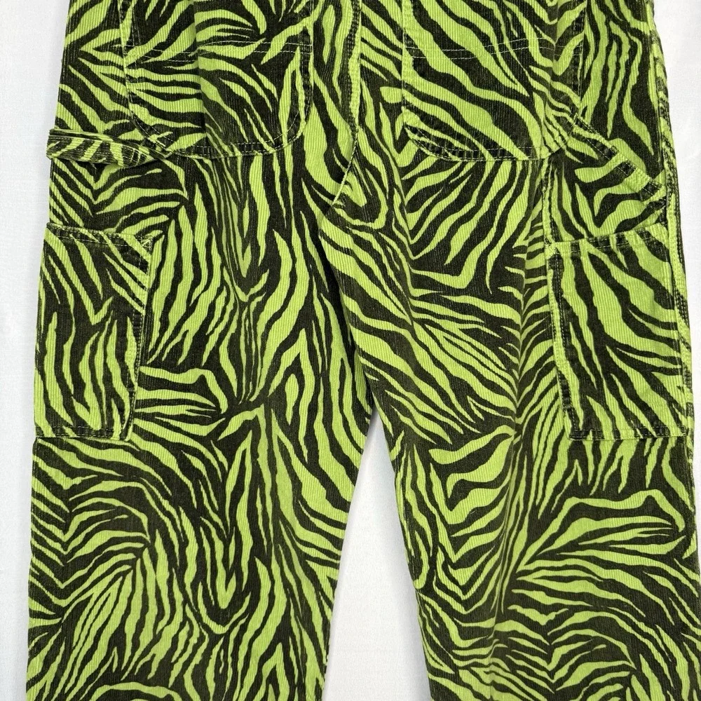 BDG Wide Leg Urban Outfitters Corduroy Pants 29 x 32 Juno Green Zebra Carpenter